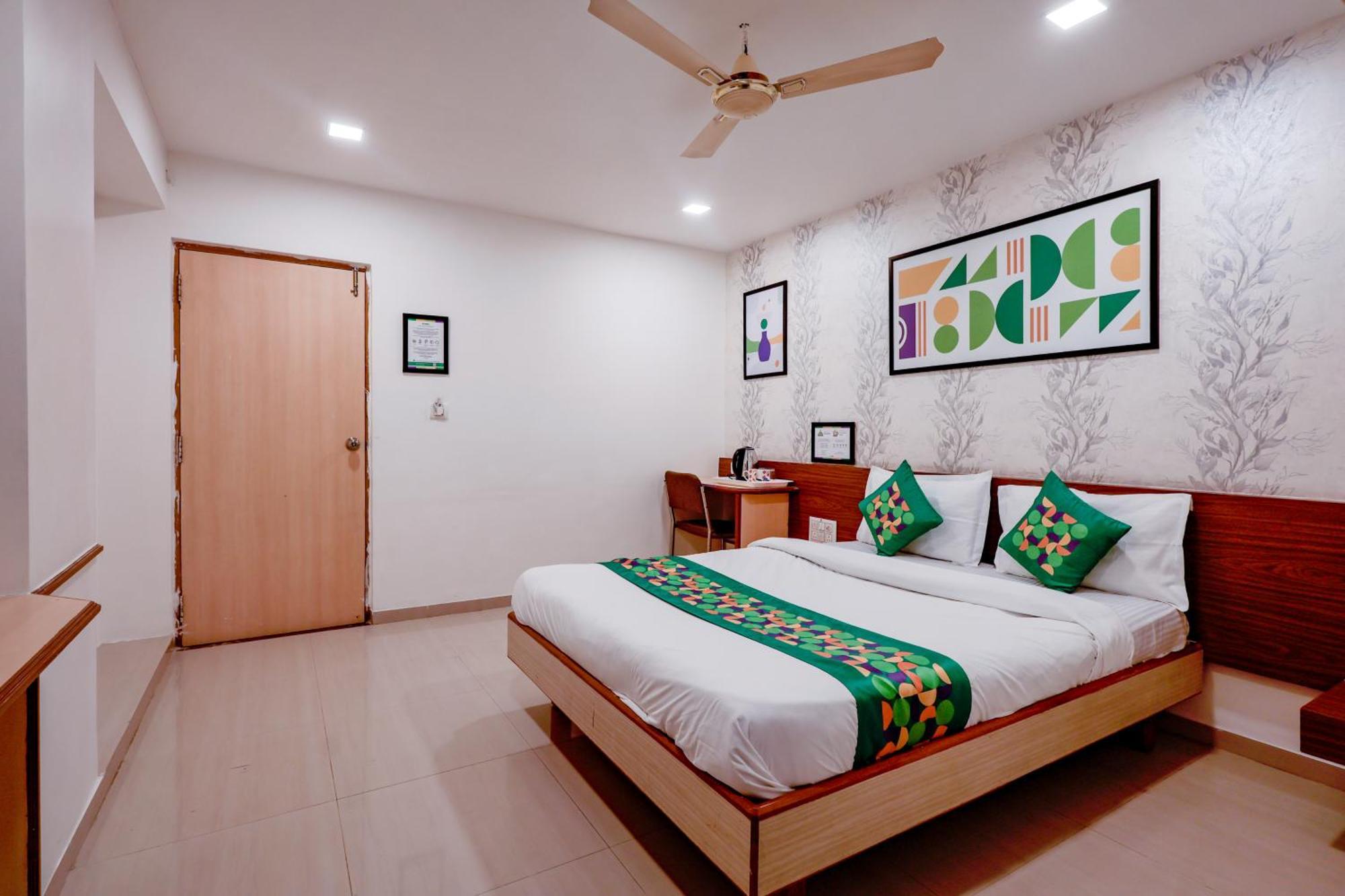 Hotel Treebo Rvg à Vadodara Extérieur photo
